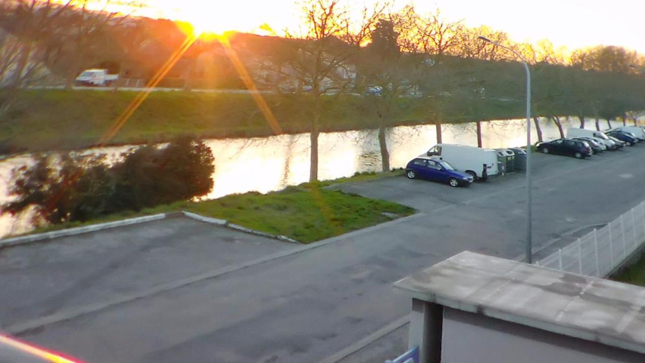 Appartement Charmant A Carcassonne Avec Terrasse Buitenkant foto